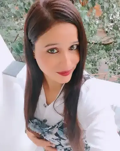 Call Girls in Sahaswan